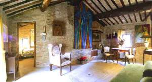 We are continually refining and adding to our portfolio of Nice Places to stay in Italy, so visit our site regularly to find somewhere just that little bit special. All our places to stay are presented with photos and descriptions taken and selected by us personally to give an impression as true to the reality as we can. All places are chosen by our team here in Italy for their combination of price, quality, charm and location. We work in partnership with family run hotels, guest houses and self-catering accommodations. This is NOT an unverified 'web portal' or online directory - we select only those places which we believe make excellent places to base a 1 week holiday or longer.